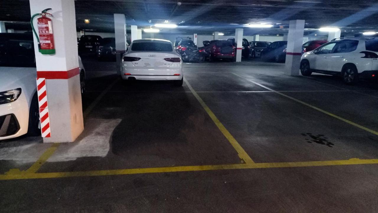 Apartamento Posidonia Free Parking Kadyks Zewnętrze zdjęcie