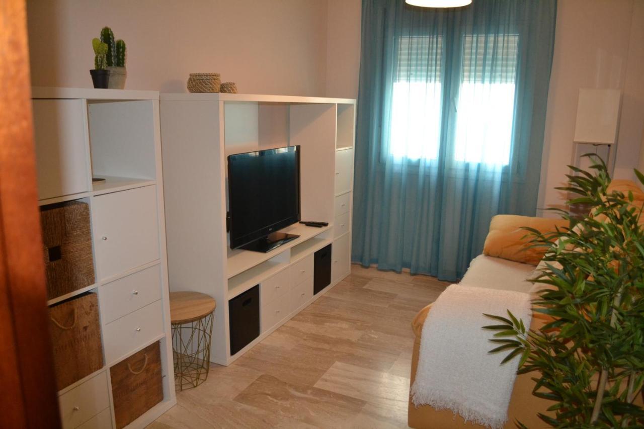 Apartamento Posidonia Free Parking Kadyks Zewnętrze zdjęcie