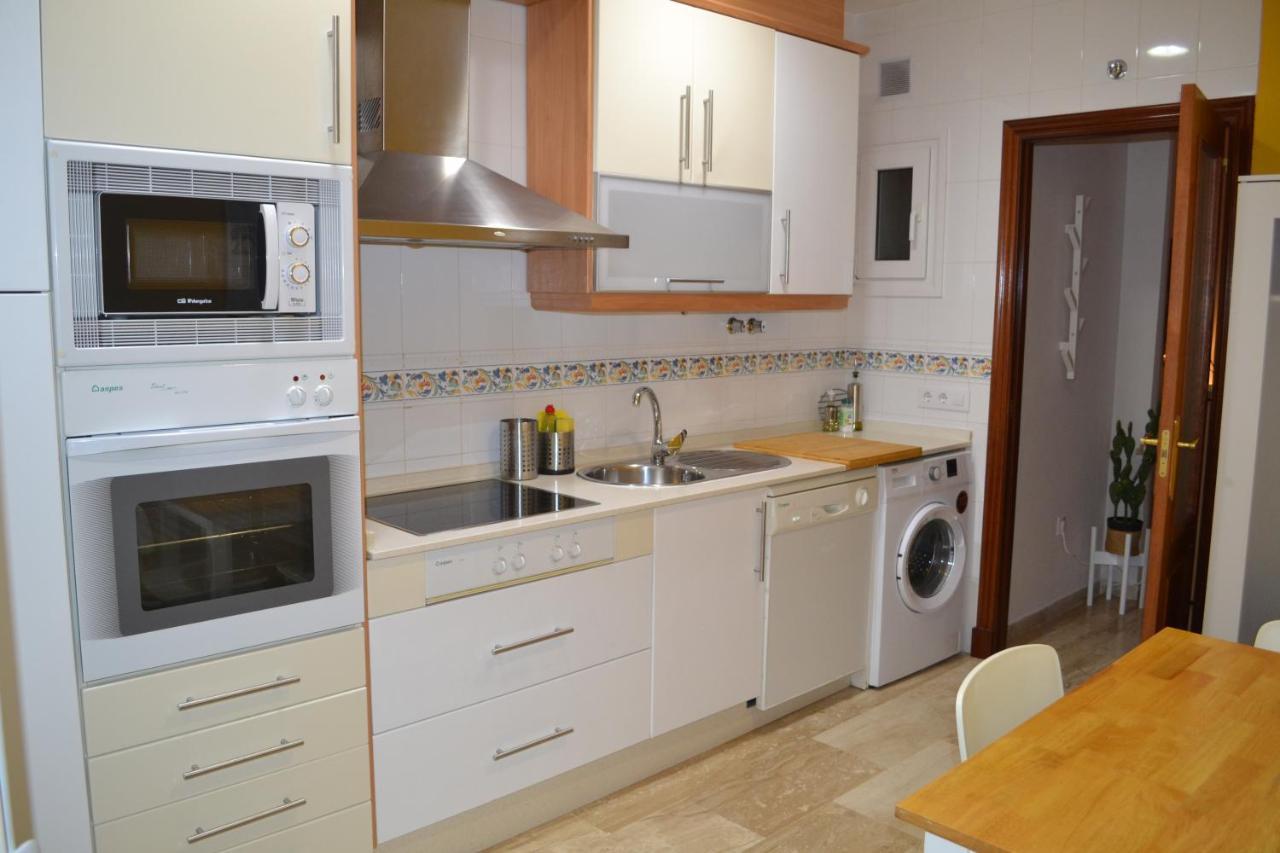 Apartamento Posidonia Free Parking Kadyks Zewnętrze zdjęcie